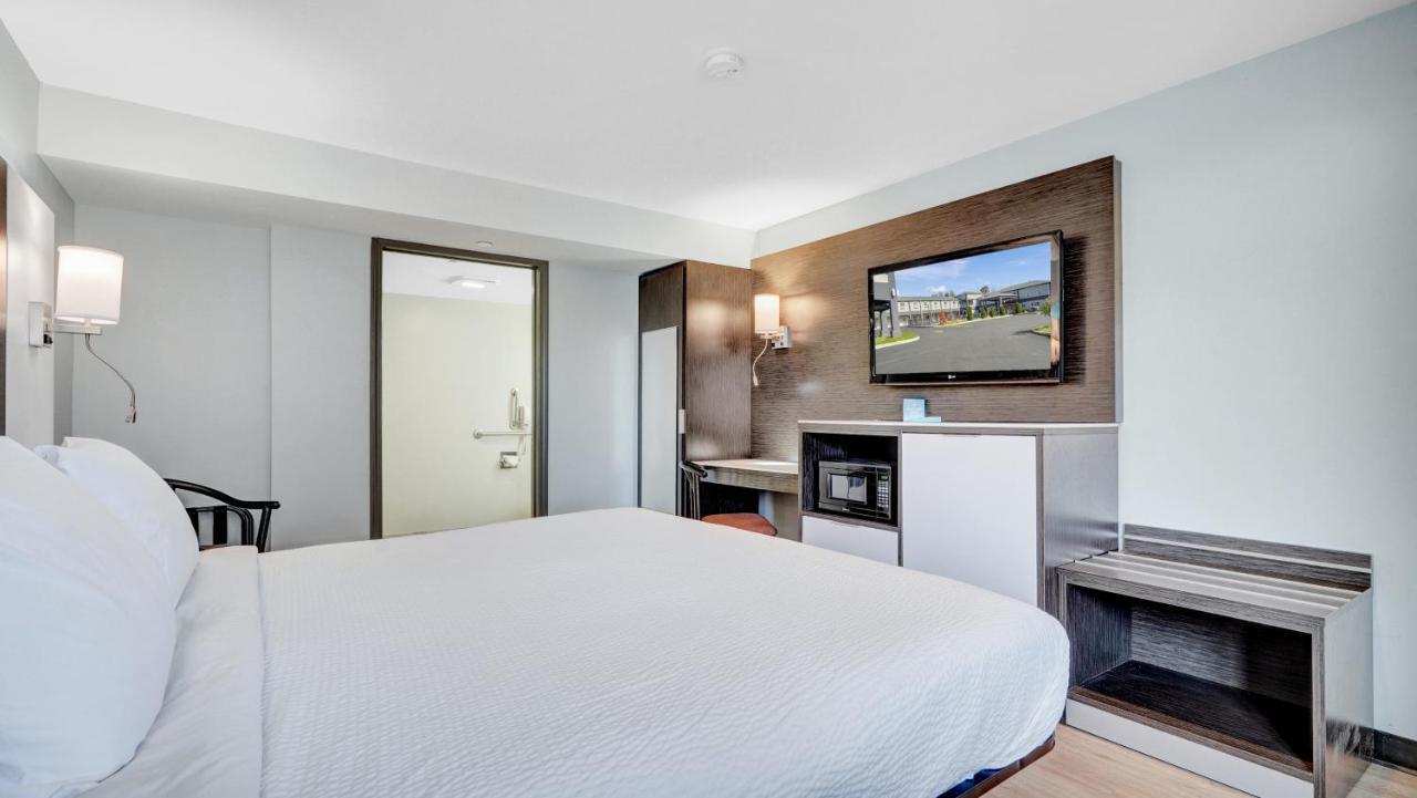 Days Inn & Suites By Wyndham Niagara Falls/Buffalo Экстерьер фото